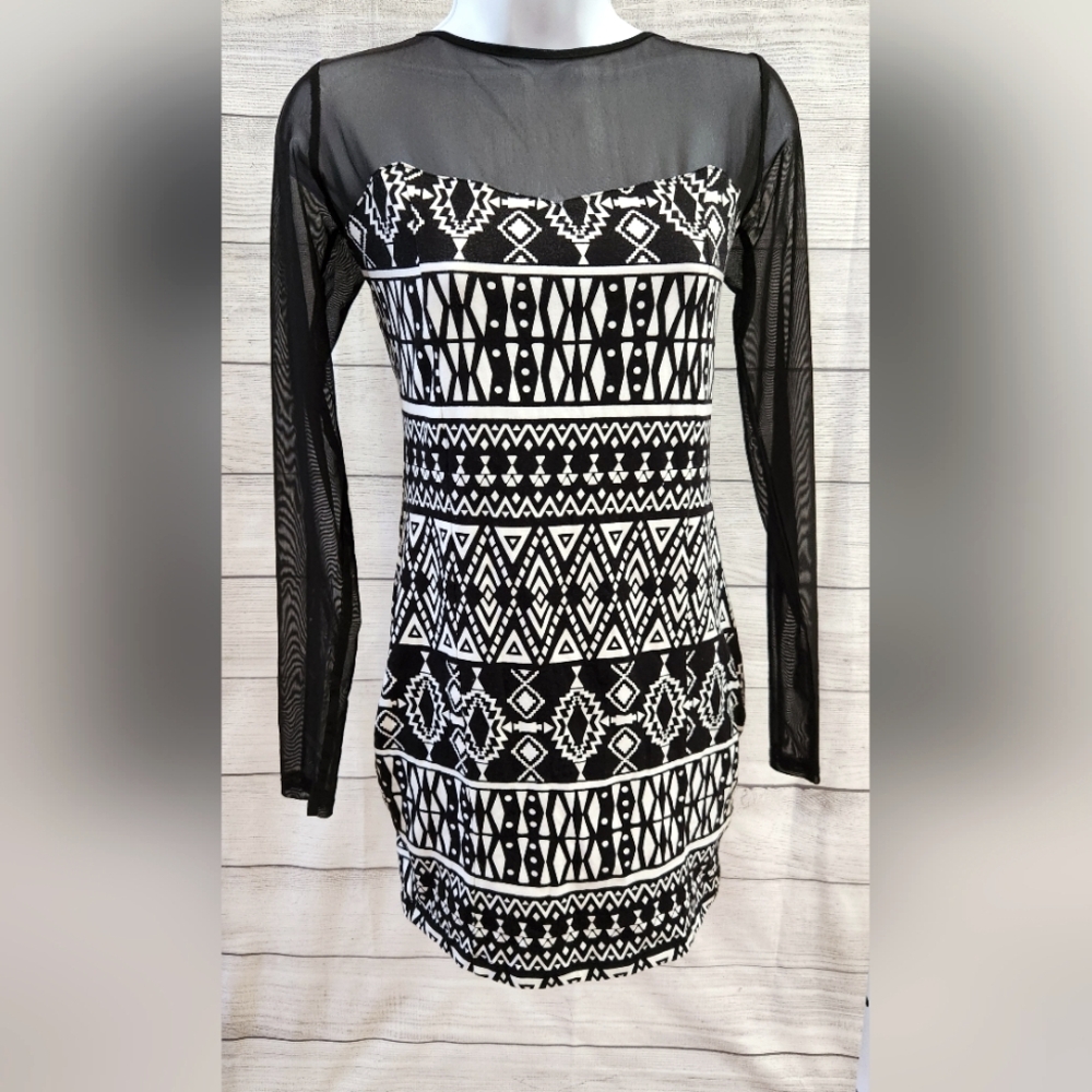 Black and White Aztec Patterned Body-Con Dress